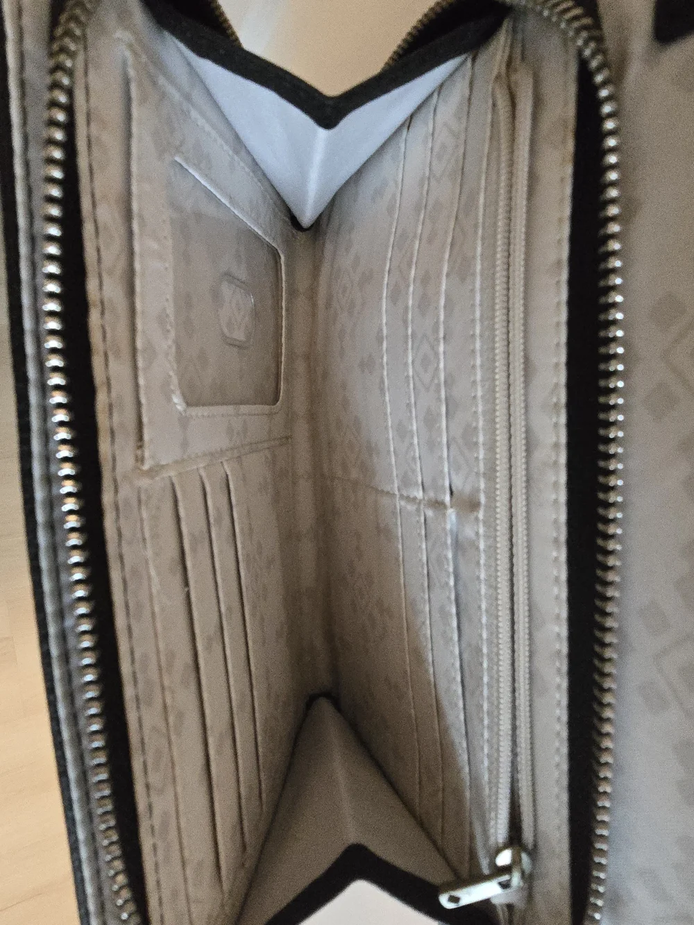 thirty-one Black and White Plaid Crossbody Bag - Picture 4 of 8